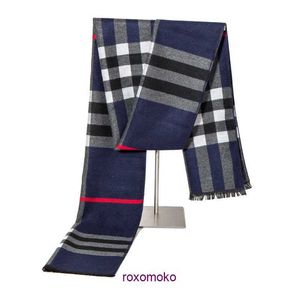 Fashion winter scarves retail for sale Autumn and Winter Classic Men's Business Scarf Striped Plaid Middle aged Dad Gift Neck