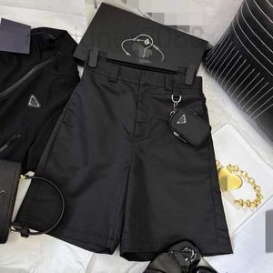 Designer-Caprihosen für Damen. Hübsche, funktionelle Tasche mit dekorativer Nylonhose, modisch und schlank, bequem, atmungsaktiv, lässige Caprihose mit geradem Bein A8Y