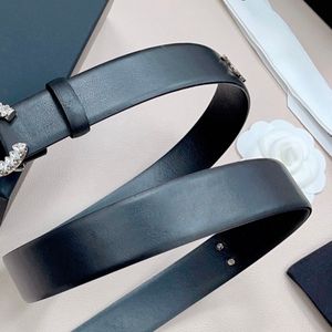 CH Belt 30mm Woman Mens Belt Designer Real Calfskin gjorde Vintage Replica Luxury tillgängligt på båda sidor Anpassningsbälte Europeiska storlek Premiumgåvor 004