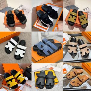 Designer mocka tofflor chypre sandaler män kvinnor äkta läder sandal tjocka botten flip flops gummisula glider marin grön kalvskinn tofflor