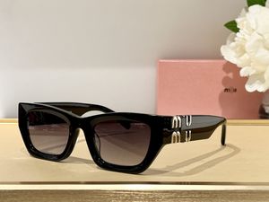 남성과 여성을위한 스퀘어 MIU 개인 디자이너 개인화 된 빈티지 안경 플레이트 고급 선글라스 높은 미용 SMU09W