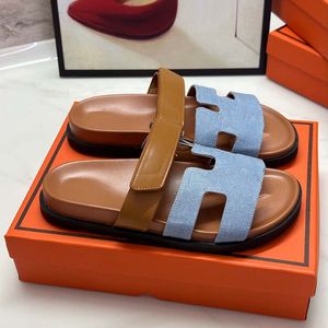 Designer Fashion Flat Bottom Mäns och kvinnors äkta läder denim tofflor Summer Beach Sandals 35-42-1 439