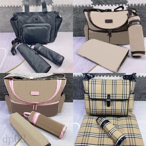 Luxury nappy stackers fashion mummy bag 3 piece premium waterproof messenger full printing leather canvas functional dad dry designer diaper bag XB049 Q2