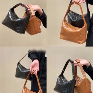 Designer Women's Designer handbag Luxury leather fashion shoulder bag Braided Mini crossbody bag High Quality Hotel banquet bag Solid color bento bag