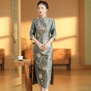 Jacquard posicionamento vestido qipao modificado flor e pássaro manga sete quartos outono e inverno vestido qipao longo retro roupas femininas