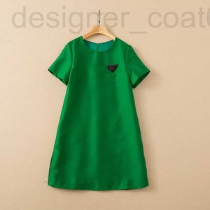 Abiti casual di base designer Abbigliamento da donna europeo e americano primavera 2022 nuovo Con maniche corte Il colletto tondo moda perline per unghie Abito verde GDFD