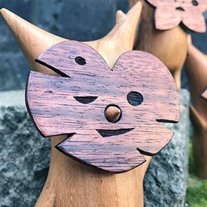 Knitting Korok Statue, Wooden Korok Family, Handicraft Prezent dla miłośników gry Zelda Breath of the Wild, Puppet Toy Handicraft Decoration