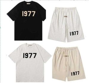 Sweatshirts Fashion ess Designer Hoody Hoodie Summer Dime Season 8 1977 Flocking Printed Cotton Short Sleeve Shorts T-shirt Män och kvinnoälskare set