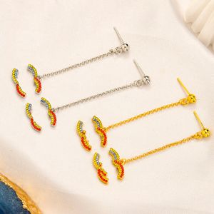 Moda Donna Designer Orecchini pendenti Marca 18K Placcato oro Acciaio inossidabile Geometria Lettere Orecchino di cristallo Festa di nozze Jewerlry Stile classico