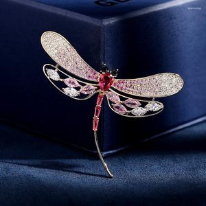 Broscher Söt Rosa Cubic Zirconia Guldpläterad Dragonfly För Kvinnor Mode Insekt Brosch Nål Kläder Smycken Tillbehör Brosch