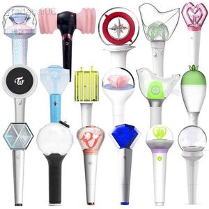 Night Lights Kpop Lightstick Bomb Bomb Stray Kids سبعة عشر أسودًا ورديًا مرتين مامو Itzy insypen ateeez Got7 Light Stick HKD230704