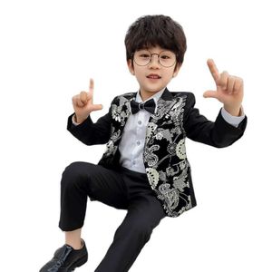 スーツ子供フォーマルドレス子供フラワージャケットパンツボウタイ 3 ピースピアノ衣装男の子ブロンズショーホストハンサムな写真撮影スーツ HKD230704