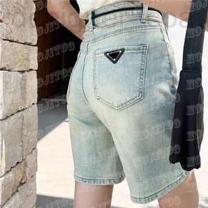 Calças femininas tamanho grande, shorts jeans com emblema de letras para mulheres, design de corrente de metal, calças curtas, moda vintage, PAOV