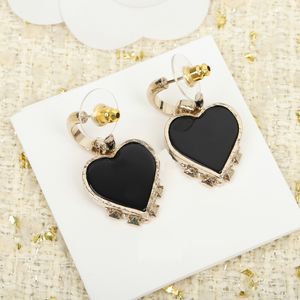 Orecchino a forma di cuore in oro per donna Crystal Designer Brand Letters C Girls Wedding Jewelry Gift