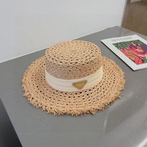 Designer bucket hattar för kvinnor Bred brättad stråhatt Modemonterad Raffia gräskeps Herr Triangel Kepsar Beach Buckets Hat P Solhatt 23744D