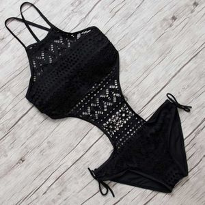 Женские купальные костюмы Сексуальное одно кусок купальники без спины Halter Beach Swimwear Купальные купальные костюмы для бикини 2021 Черный плавание для женщин J230704