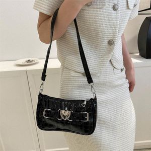 Sacos de noite Bolsas femininas nas axilas Jacaré Padrão Y2k Bolsa Hobos Bolsa Coração Pin Fivela Moda Cor Sólida Elegante Feminino Clutch