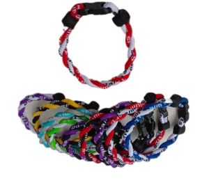 colares com pingente colhedores de softball pontos pulseira 3 cordas tornado trançado colar de titânio bola de beisebol muitas cores