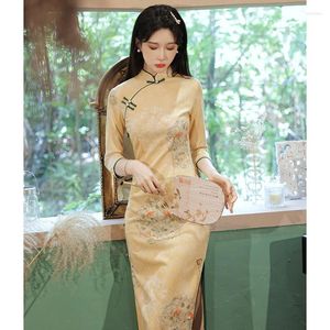Этническая одежда китайская национальная желтая чингсам замшево платье с длинным рукавом тонкие цветочные ретро женщины Qipao xxl