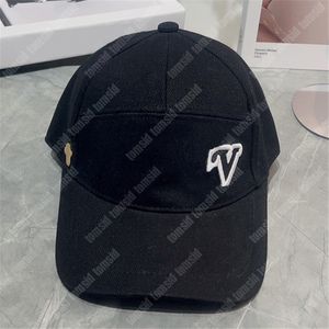 Canvas Mens Designer Baseball Cap Four Season Womens Luxury Ball Caps Casual Fitted Hats Adjustable Fashion Baseball Caps Casquette Bob