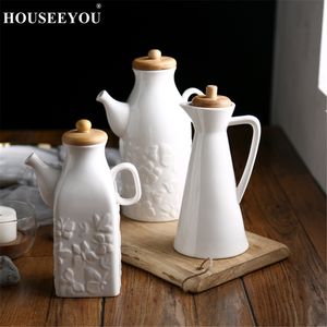 Herb Spice Tools Creative Ceramic Olive Oil Bottle Sauce Jar Jug for Kitchen Seasoning Spices Vinegar Pot Gravy Boat Dispenser 230705