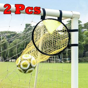Palline 2pc Calcio Allenamento Rete da tiro Attrezzatura da calcio Target Goal Youth Free Kick Practice Tops 230705