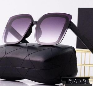 Mann Designer-Sonnenbrille Damen Herren Outdoor-Klassiker UV 400-Schutzbrief Doppelstrahlrahmen Outdoor-Marken Design Legierung Diamant-Sonnenbrille