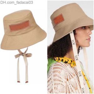 Wide Brim Hats 여성용 고급 디자이너 버킷 모자 Casquette 여성 패션 디자이너 모자 모자 최신 패션 스트리트 촬영 Ilusure 스타일 2206113XQ Z230706