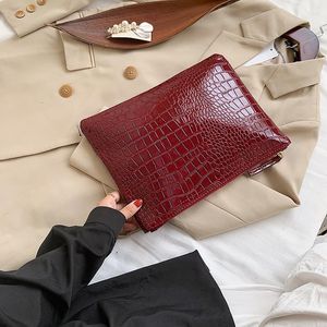 Cosmetic Bags Women Crocodile Pattern Clutch Bag Pochette Female Casual Solid Color Zipper Envelope Square Make Up Organizer