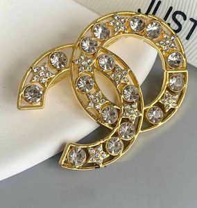 Projektant broszka Pin marka list broszka 18-karatowe pozłacane szpilki z perłami luksusowa biżuteria wesele prezent