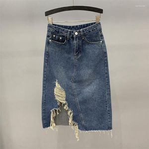 Kjolar CINESSD Non-Elastic Ripped Irregular Denim Skirt For Women 2023 Våren Hög midja Mellanlängd A- Line Nisch Söt