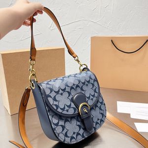 Toyby Saddle Tapa Tasarımcı Hasp Crossbody Coac Kleo Omuz Hobo El Çantası Klasik Jacquard Deri Cüzdan Çanta Uzun Kemerler Alt Under Embl Alt Satchels Bag 22x20cm