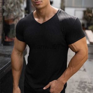 Camisetas Masculinas Masculinas Decote em V Manga Curta T-shirt Slim Fit Sports Strips Tshirt Masculino Sólido Moda T-shirts Tops Verão Malha Ginásio Roupas Fitness J230705