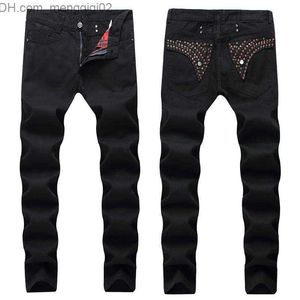 Męskie dżinsy 2020 nowe męskie proste dopasowane jeansy dla motocyklistów z zamkiem błyskawicznym odzież męska w trudnej sytuacji dziura Streetwear Style luksusowe Robin Jeans Z230711