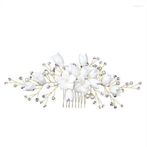 Hair Clips Hand Made White Ceramic Flowers Bridal Comb Delicate Pearl Rhinestones Wedding Accessories Women Headpiece