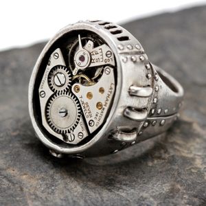 Neueste Silber Farbe Metall Legierung Getriebe Form Ringe für Männer Kreative Design Steam Punk Handgemachte Ringe Vintage Party Zubehör