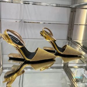 High Heel Sandalen Luxus Designer hochhackige Schuhe weiblich sexy Baotou Fadenschnalle Hohlabsätze High-End formelle Sandalen Gold 8cm Kleid Hochzeit Tanzendes Mädchen Spitze