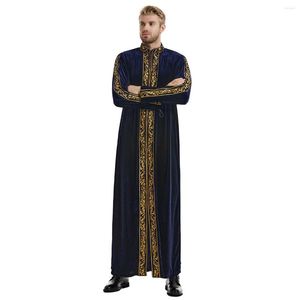 Ethnic Clothing 2023 Arab Dubai Middle East Muslim Men's Golden Velvet Embroidered Robe Panjabi Dress For Men Bangladesh