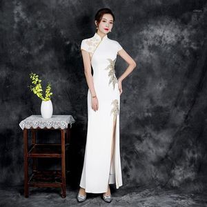 Ethnic Clothing Chinese Style Satin Cheongsam Lady Classical Diagonal Qipao Side Split Applique Gown Vintage White Bride Wedding D1686