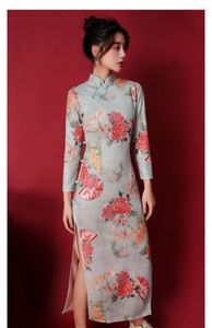 Etniska kläder Vintage Kina Långärmade Qipao Vinterklänningar För Kvinnor 2023 Stor storlek Kinesisk stil Blommönster Klänning i mocka för kvinnor