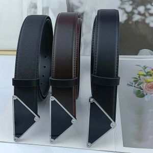 Bältesdesigner Mäns kvinnors bälte Xury Office Smooth Buckle Valentine's Day Gift Fashion Classic Leather Belt Women's Designer Belt Unis