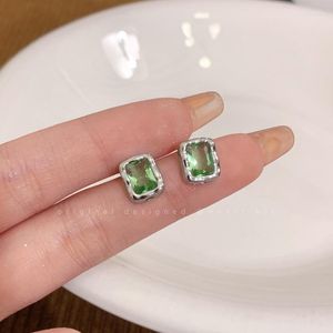 Kolczyki sztyfty moda geometryczny zielony kamień posrebrzane małe i wykwintne osobowości słodkie pierścienie temperamentu TYB293