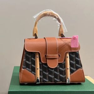 Lüks Tasarımcı Totes Ahşap Tutar Perçinler Kadınlar İçin Omuz Çantası Moda Çantalar ve Çanta Ziyafet Hediye Debriyajları Box 2443 ile Marka Messenger Çantaları