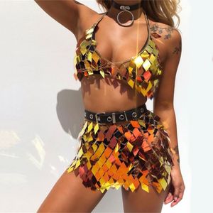 İki parçalı elbise eşkenli pullu lady kıyafetler Halter v Boyun Sırtsız Camis Seksi Hollow Out Tank Tops Mini Etek Çılgın Festival Vücut Zinciri 2 PCS Set 230704