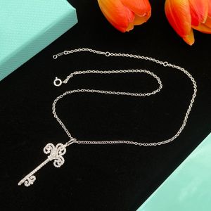 Новый стиль дизайнер 925 Серебряные подвесные ожерелья высококачественная медная марка