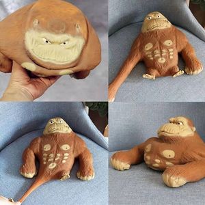 Giocattolo di decompressione Giocattoli creativi per alleviare lo stress Divertenti Gorilla gigante Giocattoli di gomma morbida Lala Happy Decompression Squishy Cartoon Elastic Monkey Doll 230705