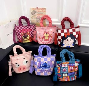 Kawaii Girl Borse in tela Cartoon Design Orso Una borsa a tracolla per borse da ragazza studente Accessori