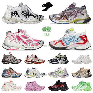 Paris famous Runner 7.0 hike Shoes vintage designer Sneakers Black White Pink yellow blue red green brand dhagte hiking Jogging 7s sports running Trainers Women