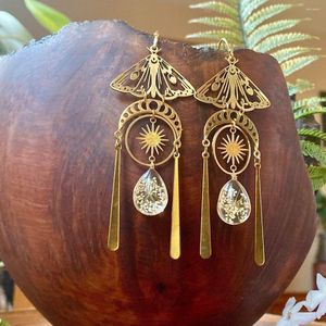 Orecchini pendenti con ciondolo a forma di falena placcati in oro per le donne Ragazze Boho Accessori per gioielli Ciondoli a farfalla cava Ganci per le orecchie Bellissimo orecchino