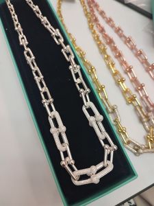 Nuovo classico di lusso Ciondolo da donna di alta qualità lungo 45 50 60 cm Collana di design Bracciale gioielli Collane Set di fidanzamento per donna Uomo Coppia Festa di nozze